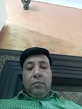 innocentboy1987 online show from 04.04.26