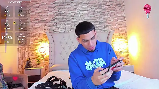 Snapshot of Miagael_Pervert chatting on 02.08.25 Miagael Pervert online show from 02.08.25