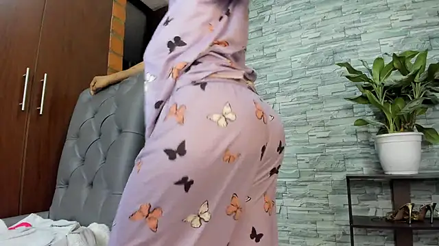 nicollesofia2 online show from 02.08.25