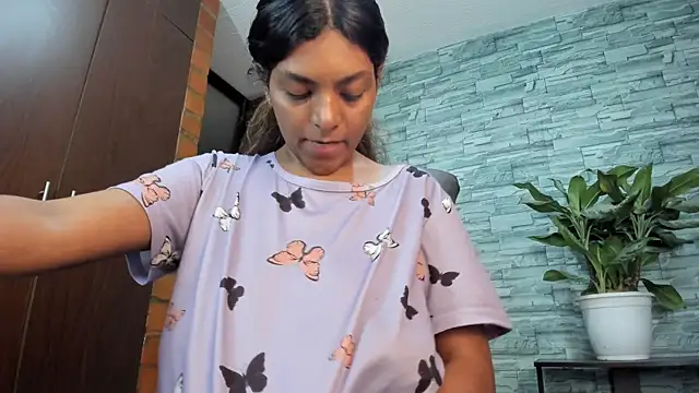 nicollesofia2 online show from 02.08.25