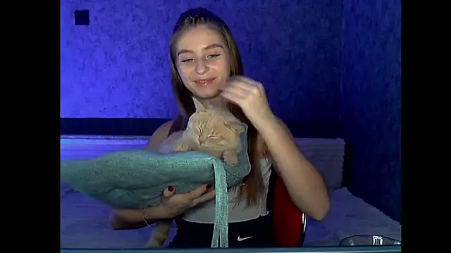 Nana Rain online show from 03.10.25