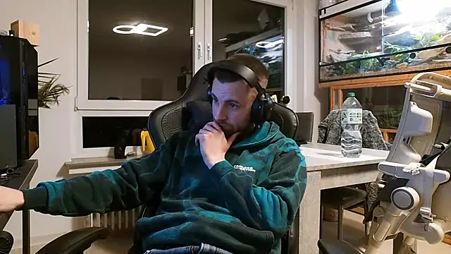 ademandjulia online show from 02.19.26