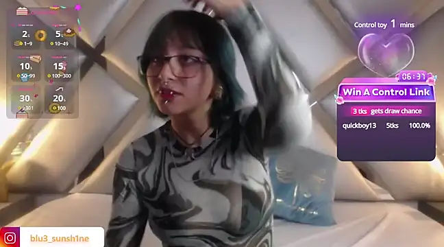 Snapshot of DarkMysterysF chatting on 02.11.25 DarkMysterysF online show from 02.11.25