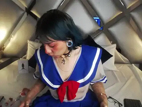 Snapshot of DarkMysterysF chatting on 02.28.25 DarkMysterysF online show from 02.28.25