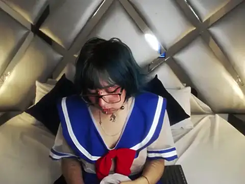 Snapshot of DarkMysterysF chatting on 02.28.25 DarkMysterysF online show from 02.28.25