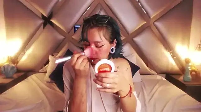 Snapshot of DarkMysterysF chatting on 03.03.25 DarkMysterysF online show from 03.03.25