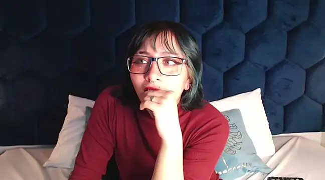 Snapshot of DarkMysterysF chatting on 03.15.25 DarkMysterysF online show from 03.15.25