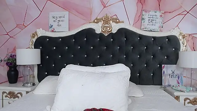 LindaBird online show from 11.11.25