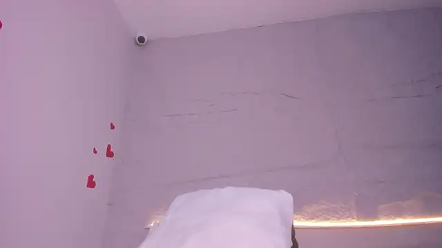 Snapshot of rouss_witt chatting on 02.22.25 rouss witt online show from 02.22.25