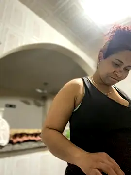 Carola-Ross online show from 10.17.25