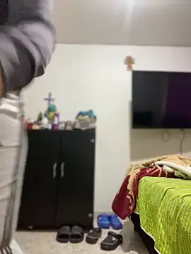 Carola-Ross online show from 04.07.26