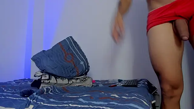 Snapshot of hugosan12 chatting on 11.28.25 hugosan12 online show from 11.28.25