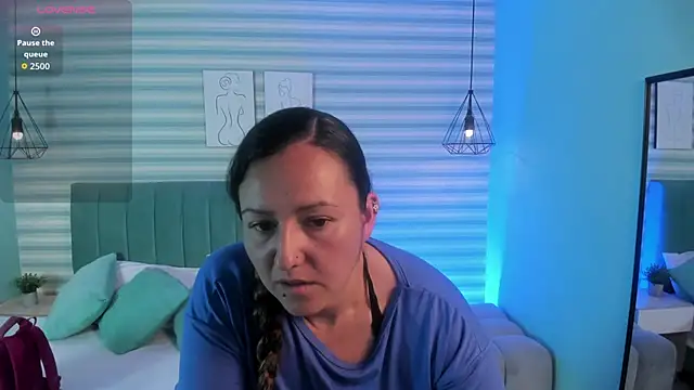 abby apple online show from 10.15.25