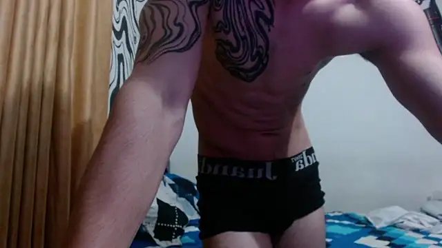 Snapshot of Noctem1 chatting on 02.18.25 Noctem1 online show from 02.18.25