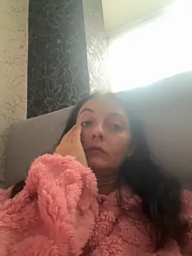 Snapshot of Miroslava1247 chatting on 10.25.25 Miroslava1247 online show from 10.25.25