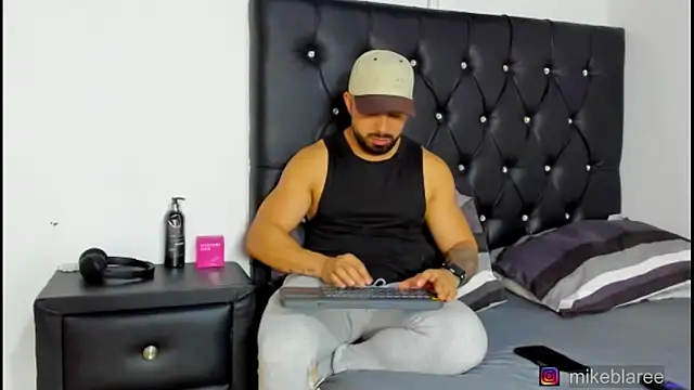 mikeblaree online show from 02.12.26