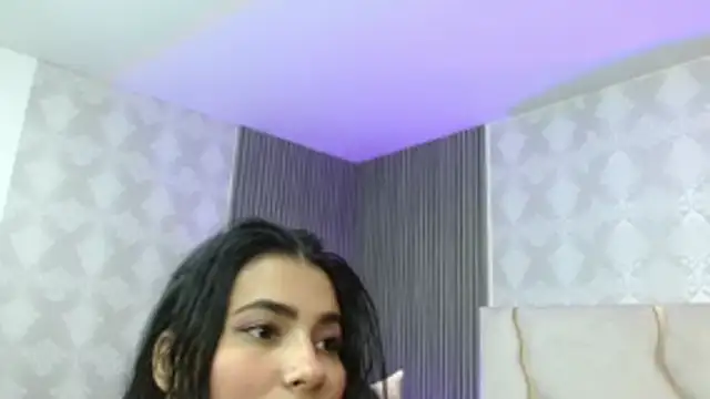 Gaby tay1 online show from 10.21.25