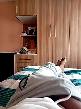 Snapshot of Cumboy2567 chatting on 11.15.25 Cumboy2567 online show from 11.15.25