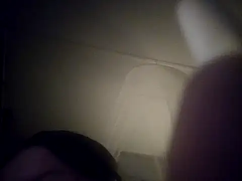 Snapshot of ShysluutGia chatting on 02.12.25 ShysluutGia online show from 02.12.25