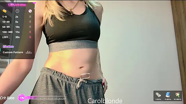 Snapshot of Carolblonde chatting on 02.27.25 Carolblonde online show from 02.27.25