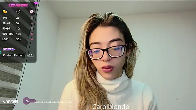 Snapshot of Carolblonde chatting on 03.07.25 Carolblonde online show from 03.07.25