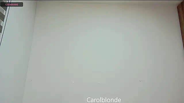 Snapshot of Carolblonde chatting on 03.08.25 Carolblonde online show from 03.08.25