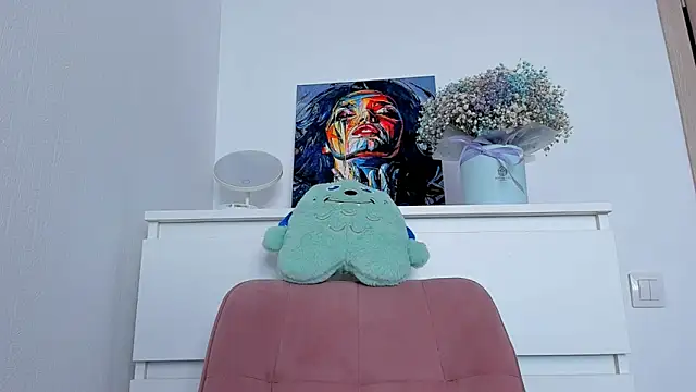 marilinaal online show from 03.15.25