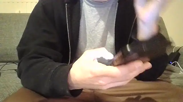 Snapshot of sheiku chatting on 11.16.25 sheiku online show from 11.16.25