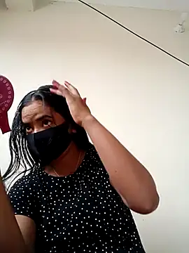 Snapshot of Sexy_pori chatting on 02.15.25 Sexy pori online show from 02.15.25