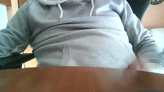 Snapshot of lanata chatting on 02.17.25 lanata online show from 02.17.25