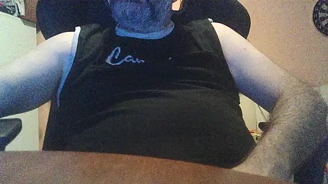 Snapshot of lanata chatting on 09.21.25 lanata online show from 09.21.25