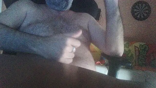 Snapshot of lanata chatting on 10.23.25 lanata online show from 10.23.25