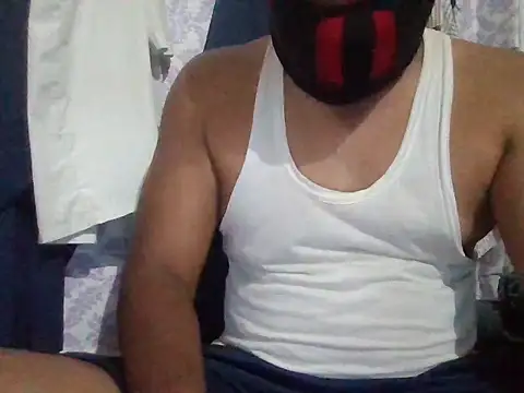 Snapshot of Mohan_Patel_35 chatting on 10.13.25 Mohan Patel 35 online show from 10.13.25