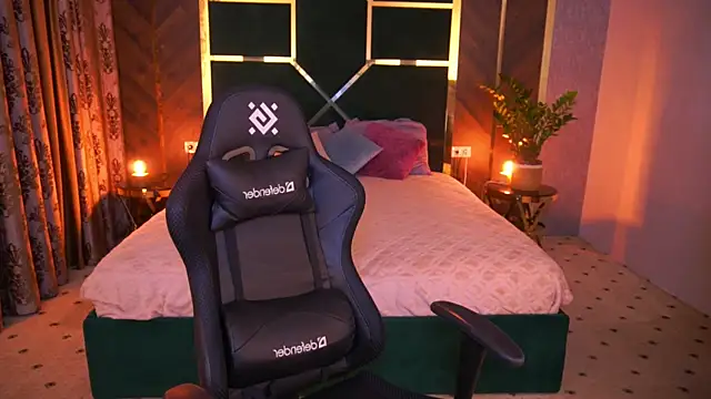 CharmMocco online show from 03.07.25