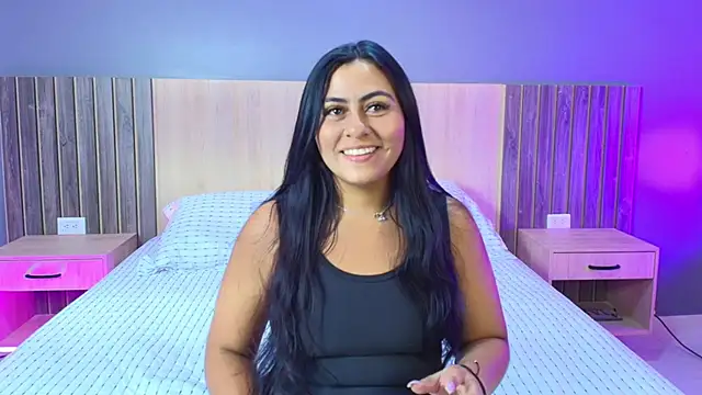 Mia cm online show from 02.10.25