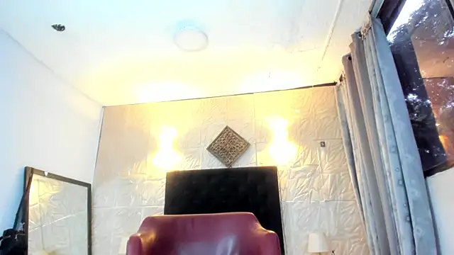 ChanelleJohnson  online show from 01.05.26