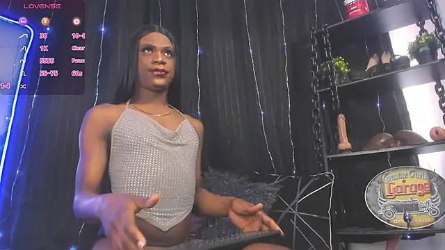 Snapshot of anuvyz_miller_ chatting on 11.26.25 anuvyz miller online show from 11.26.25