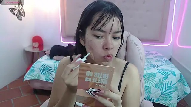 honnielane online show from 02.20.25