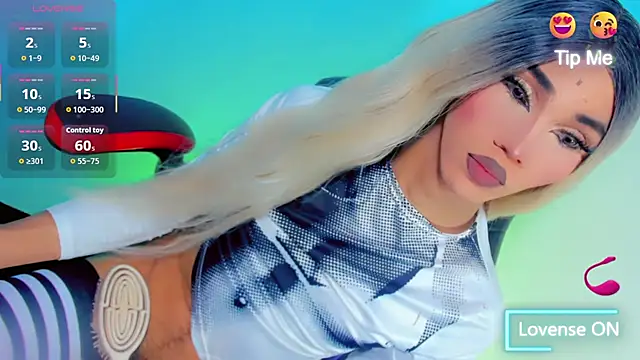 emelly horny  online show from 10.04.25