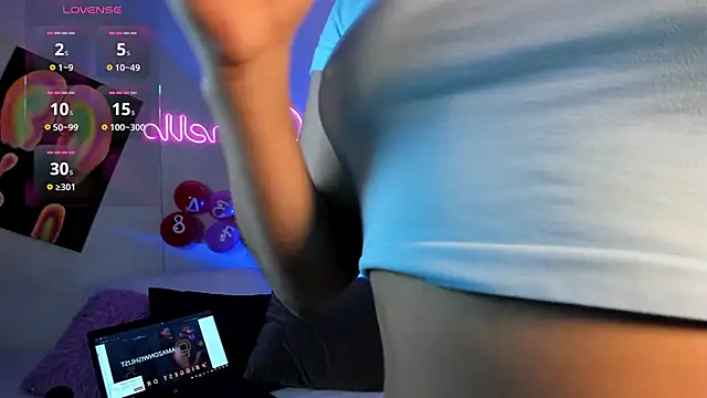 Snapshot of Maryybellax chatting on 02.15.25 Maryybellax online show from 02.15.25