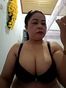 Baby-bigtits2024 online show from 02.24.25