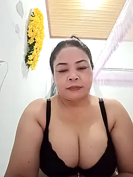Baby-bigtits2024 online show from 03.09.25