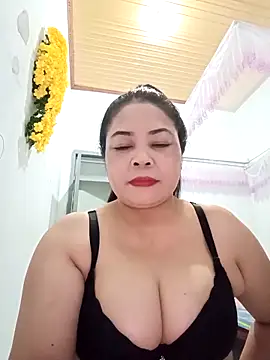 Baby-bigtits2024 online show from 03.19.25