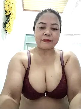 Baby-bigtits2024 online show from 12.16.25