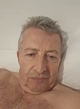 mann4u147 online show from 10.13.25