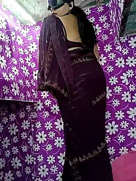 Snapshot of seetatiwari chatting on 02.15.25 seetatiwari online show from 02.15.25