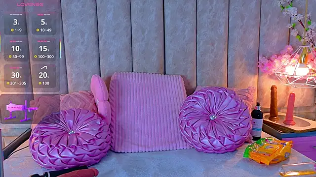 BrithanyParker  online show from 11.26.25