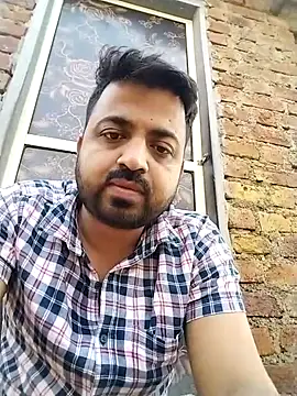 Snapshot of Vij717 chatting on 03.15.25 Vij717 online show from 03.15.25
