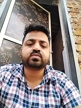 Snapshot of Vij717 chatting on 03.15.25 Vij717 online show from 03.15.25