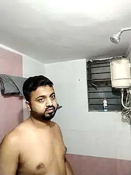 Snapshot of Vij717 chatting on 03.18.25 Vij717 online show from 03.18.25